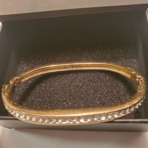 Bangle bracelet - Picture 3 of 3